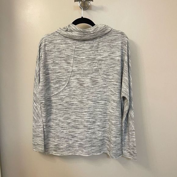 Christopher&banks  NWOT Grey Stretch Cowl Neck Tulip Hem Long-sleeve Sweatshirt - Picture 5 of 8